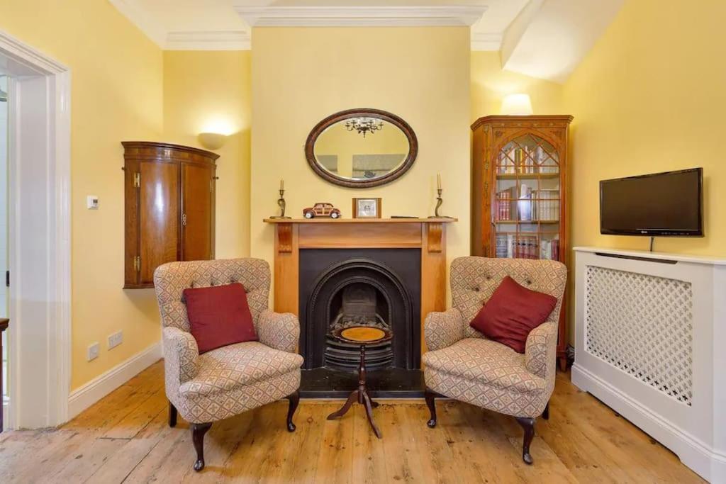 Windsor/Legoland/Ascot Charming 3Br Home In Centre Экстерьер фото