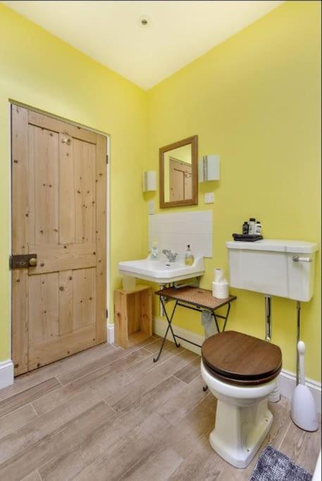 Windsor/Legoland/Ascot Charming 3Br Home In Centre Экстерьер фото