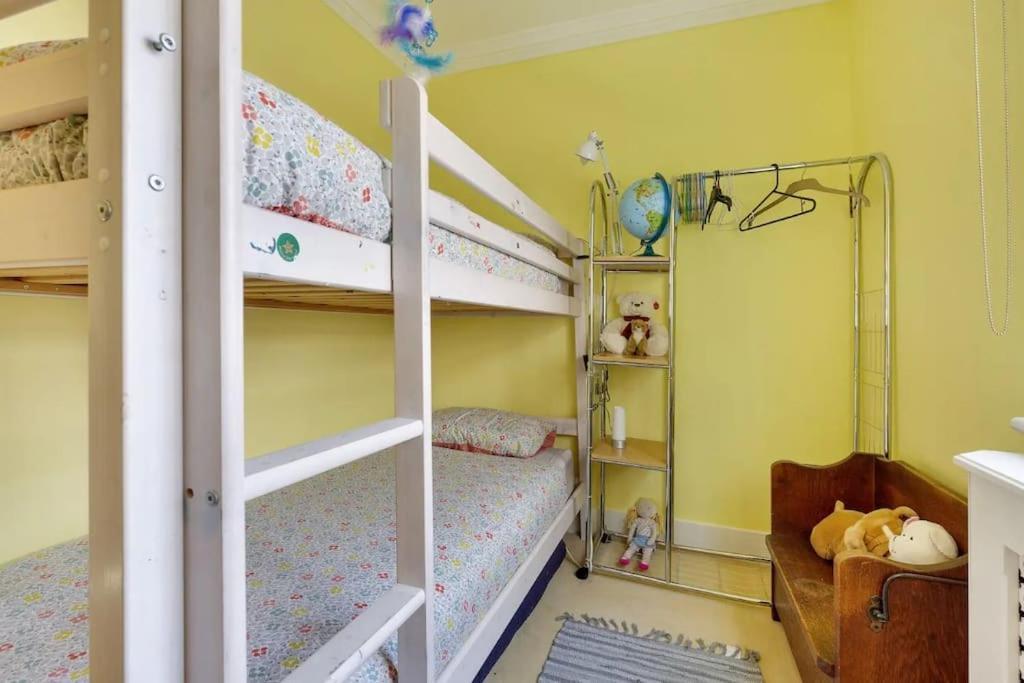 Windsor/Legoland/Ascot Charming 3Br Home In Centre Экстерьер фото