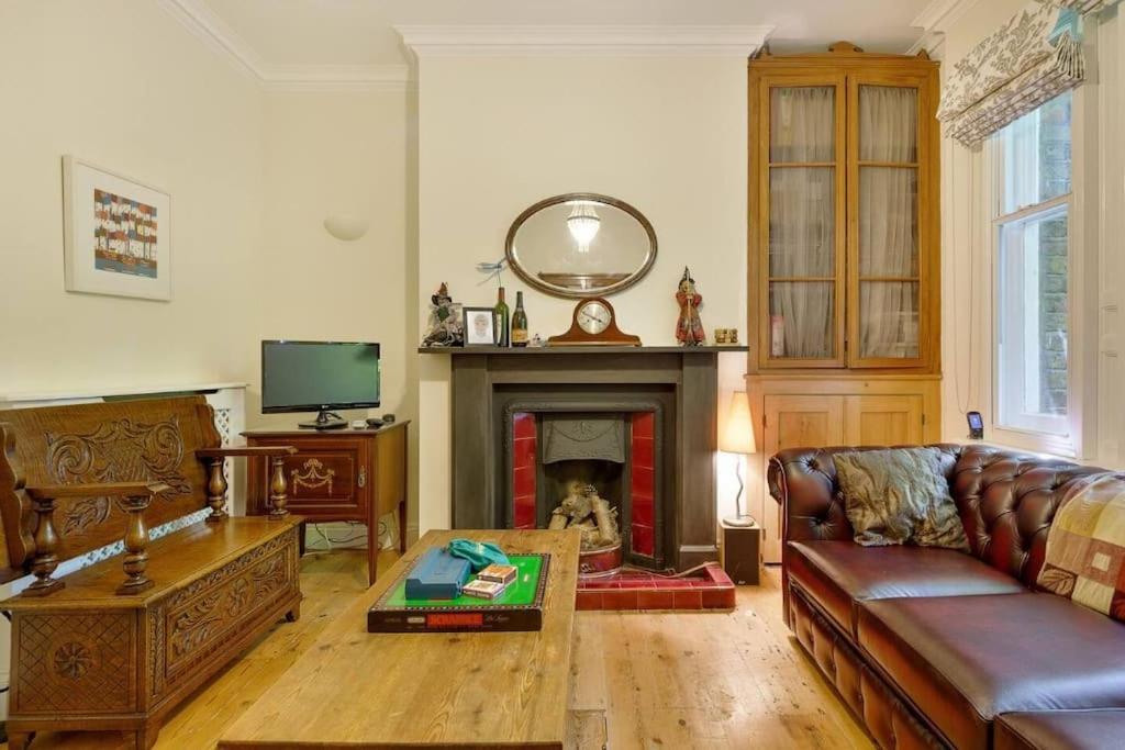 Windsor/Legoland/Ascot Charming 3Br Home In Centre Экстерьер фото